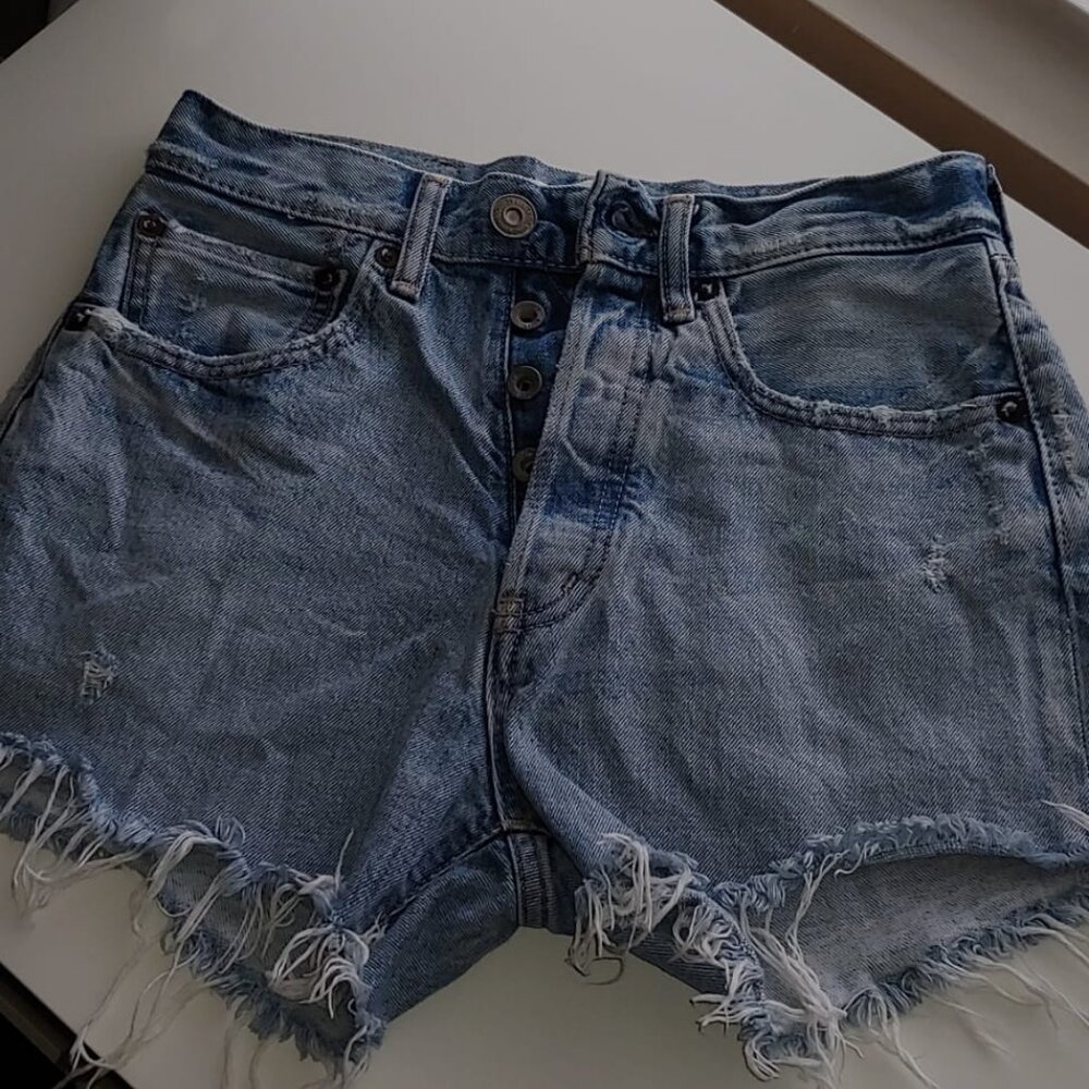 Revolve moussy cut off jeans size 23 vintage